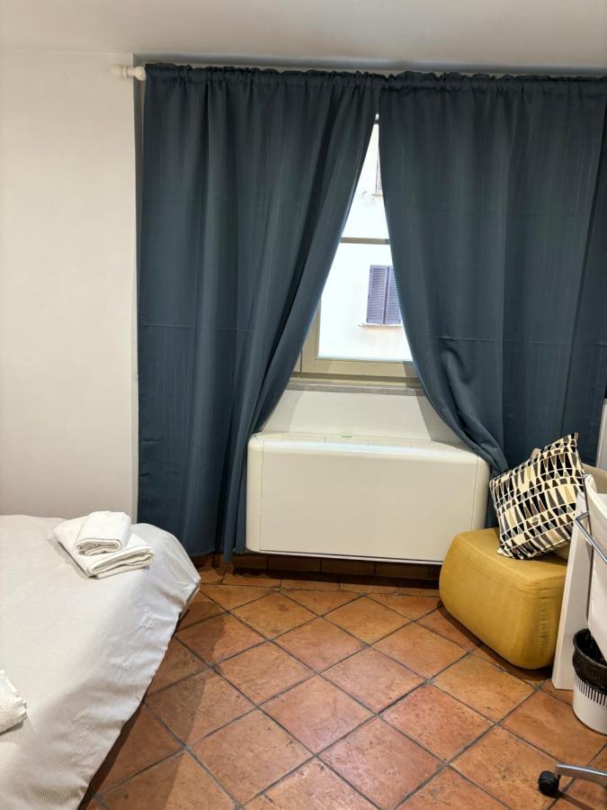 Boutique Rooms Trastevere Рим Екстер'єр фото