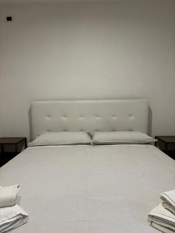 Boutique Rooms Trastevere Рим Екстер'єр фото